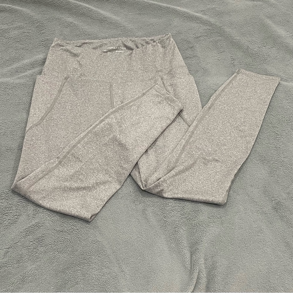 Grey leggings from Amazon